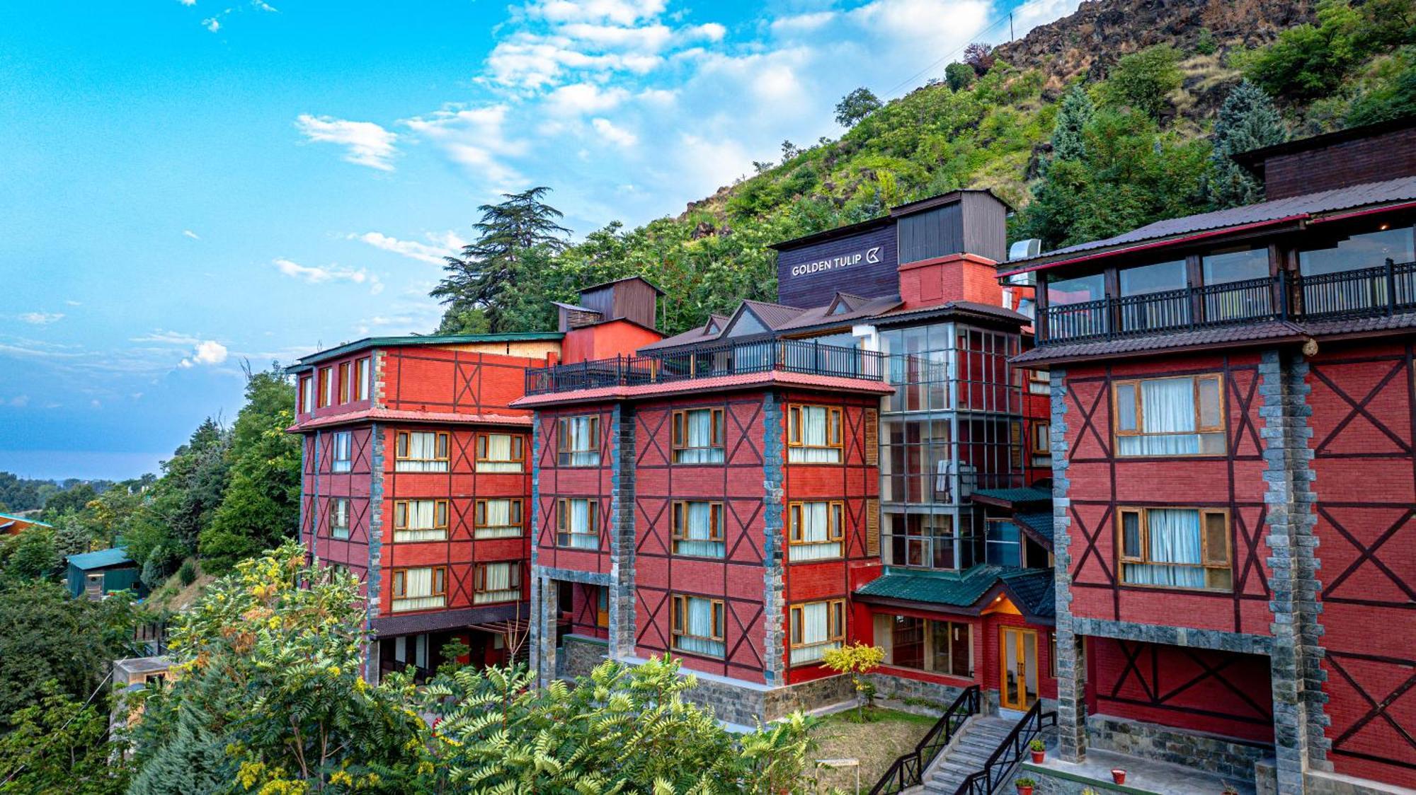 Golden Tulip Srinagar Hotel Luaran gambar